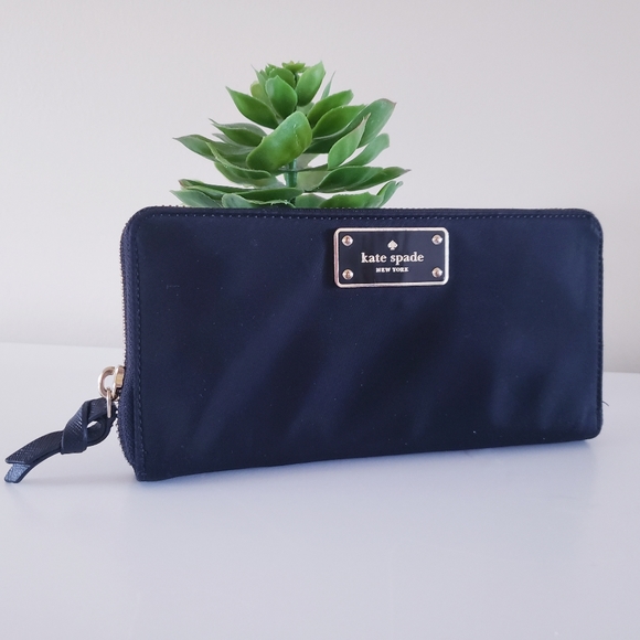 Kate Spade Wilson Road Neda Black Nylon Zip Around Wallet - Picture 1 of 10